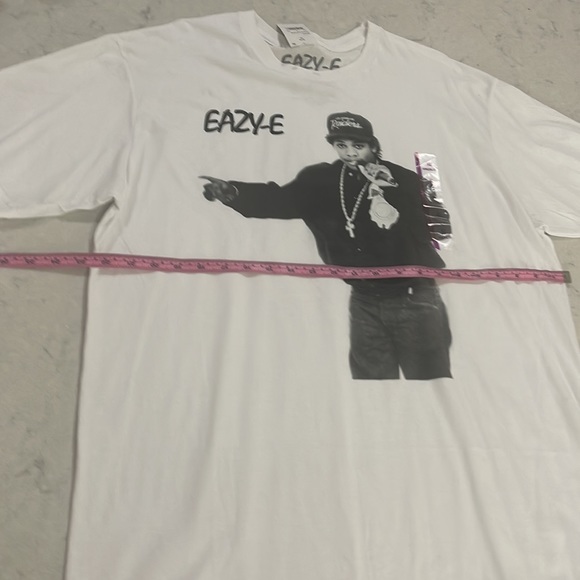 Bnwt Easy-E tshirt XL white/black - Picture 5 of 5